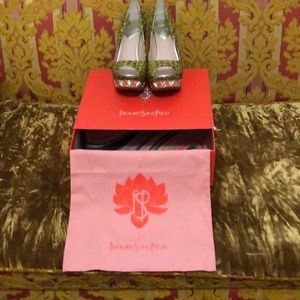 Femmes Sans Peur Cora Pumps Peep Toe Brand New